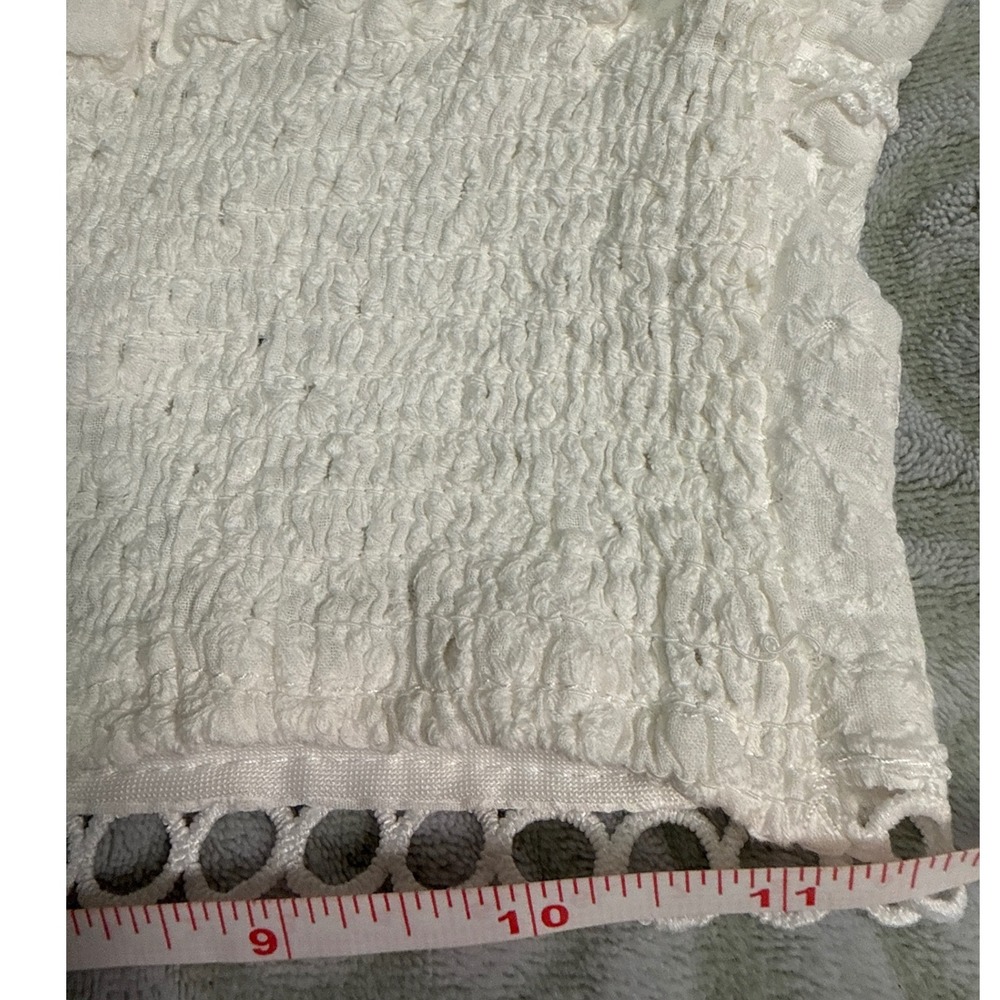 White Eyelet Lace V-Neck Crop Top Smocked Back Puff Sleeve Boho Cottagecore - Picture 4 of 12